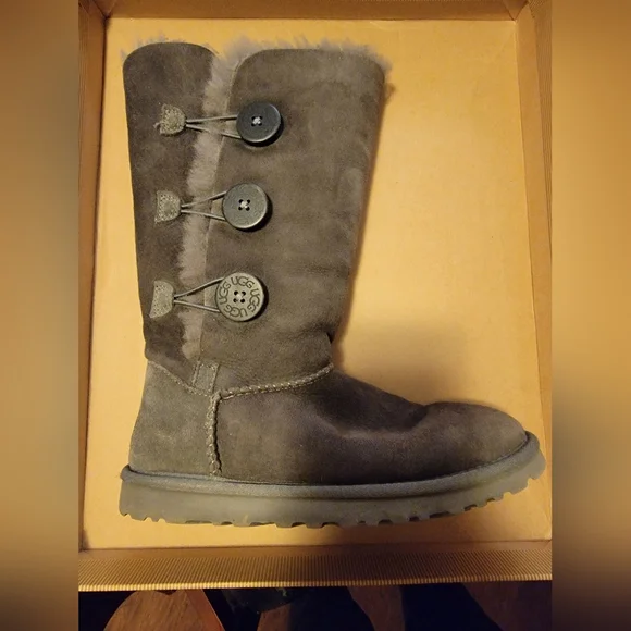 UGG Shoes Ugg Bailey Button Triplet Ii Grey Poshmark
